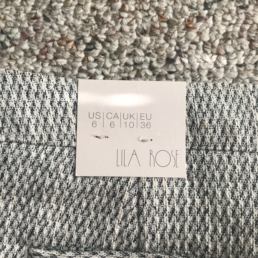 Lila Rose Shorts Size 6- NWT - Picture 4 of 4
